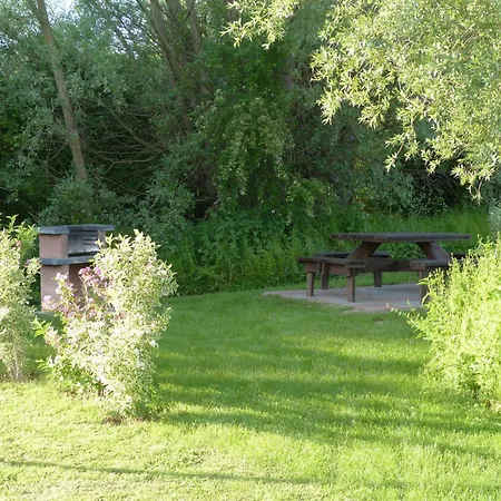 Behagliches Reetdachhaus Eibe 1 펜션