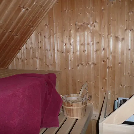 펜션 Behagliches Reetdachhaus Eibe 1 Puddemin