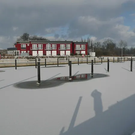 Behagliches Reetdachhaus Eibe 1 펜션